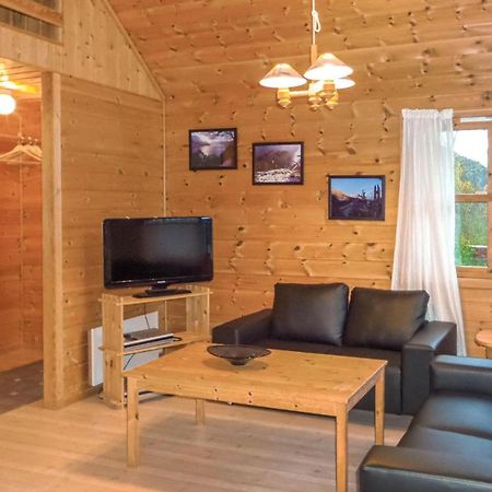 Amazing Home In Vallavik With House Sea View Vangsbygd Екстериор снимка