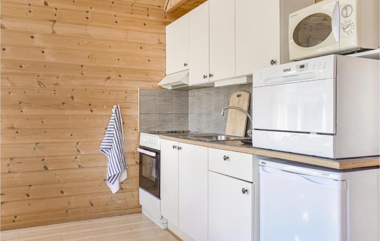 Amazing Home In Vallavik With House Sea View Vangsbygd Екстериор снимка